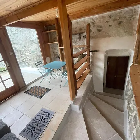 Independant, Calme, Campagne, Style Interieur Apartment Voiron